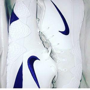 Nike Kyries